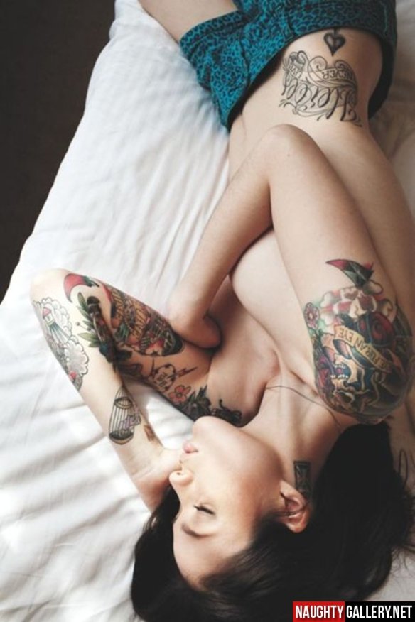 girls-with-tattoos-13