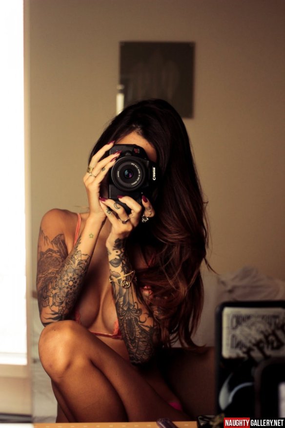 girls-with-tattoos-36