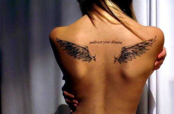 33-Wing-Tattoos-For-Girls