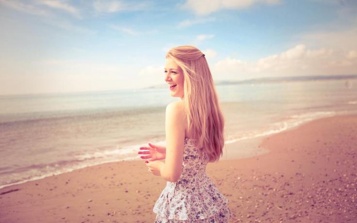on-beach-girl-photography-facebook-timeline-cover,1280x800,66714